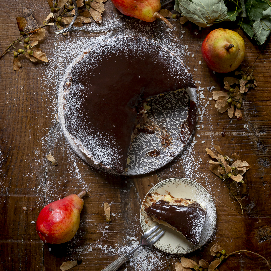 Immagine: Torta di riso al latte e vaniglia, pere alla cannella e Rum e ganache fondente
