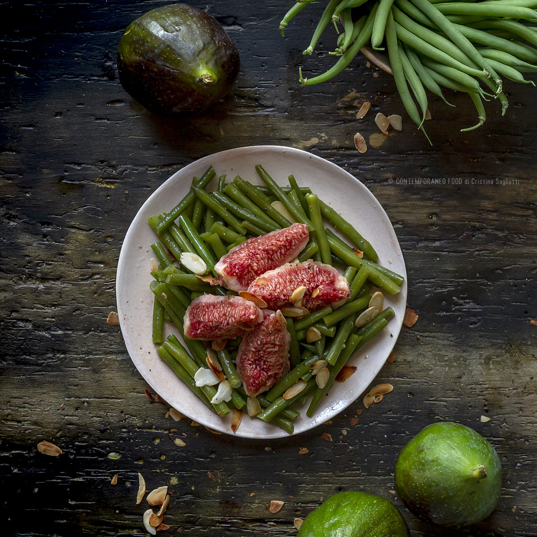 Immagine: Insalata di fichi e fagiolini con mandorle tostate e sciroppo d’acero