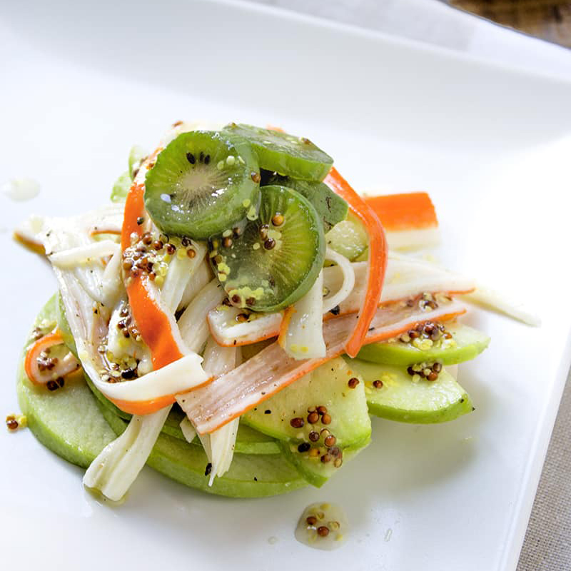 Immagine: Nergi – Insalata di mela verde, Nergi e polpa di granchio