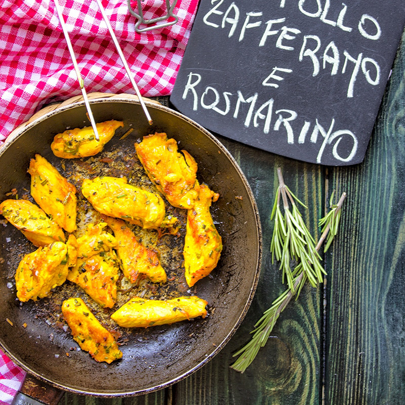 Immagine: Petto di pollo allo zafferano e rosmarino – Una ricetta che funziona –