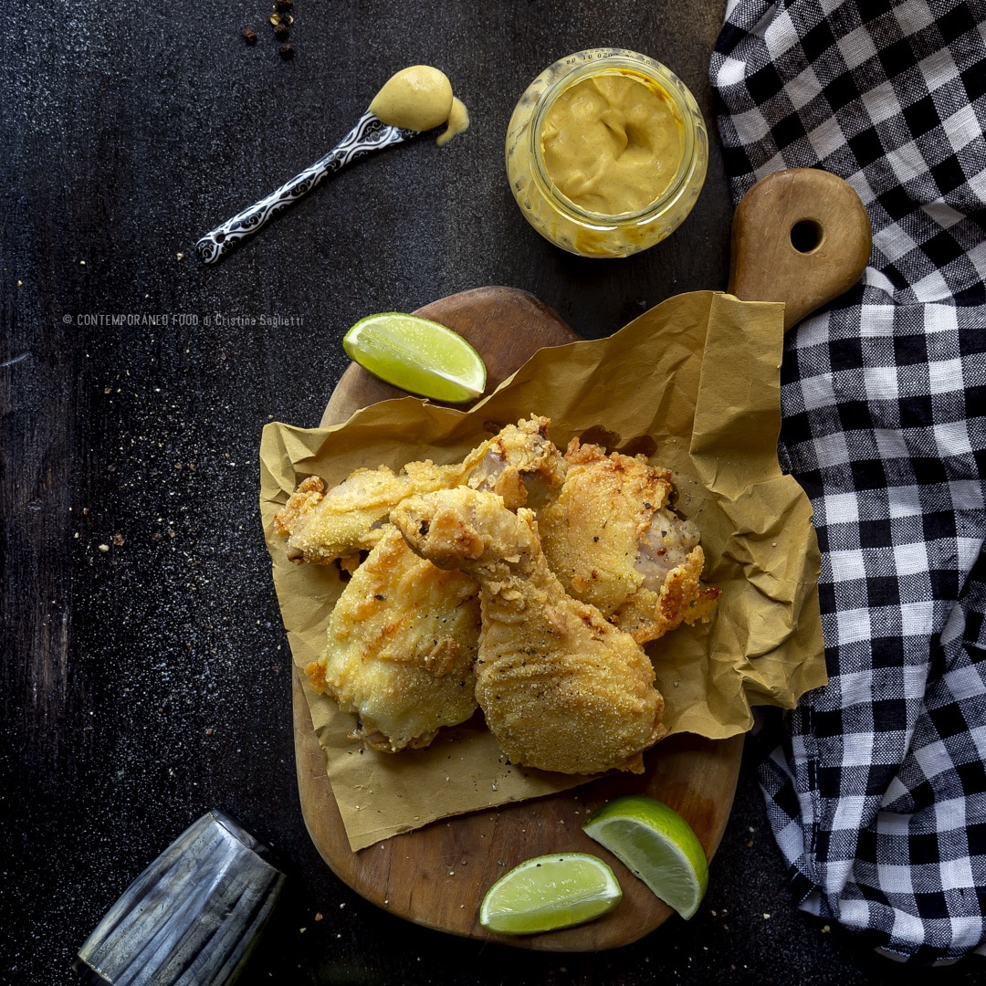 Immagine: Pollo fritto con crosta croccante allo yogurt e senape