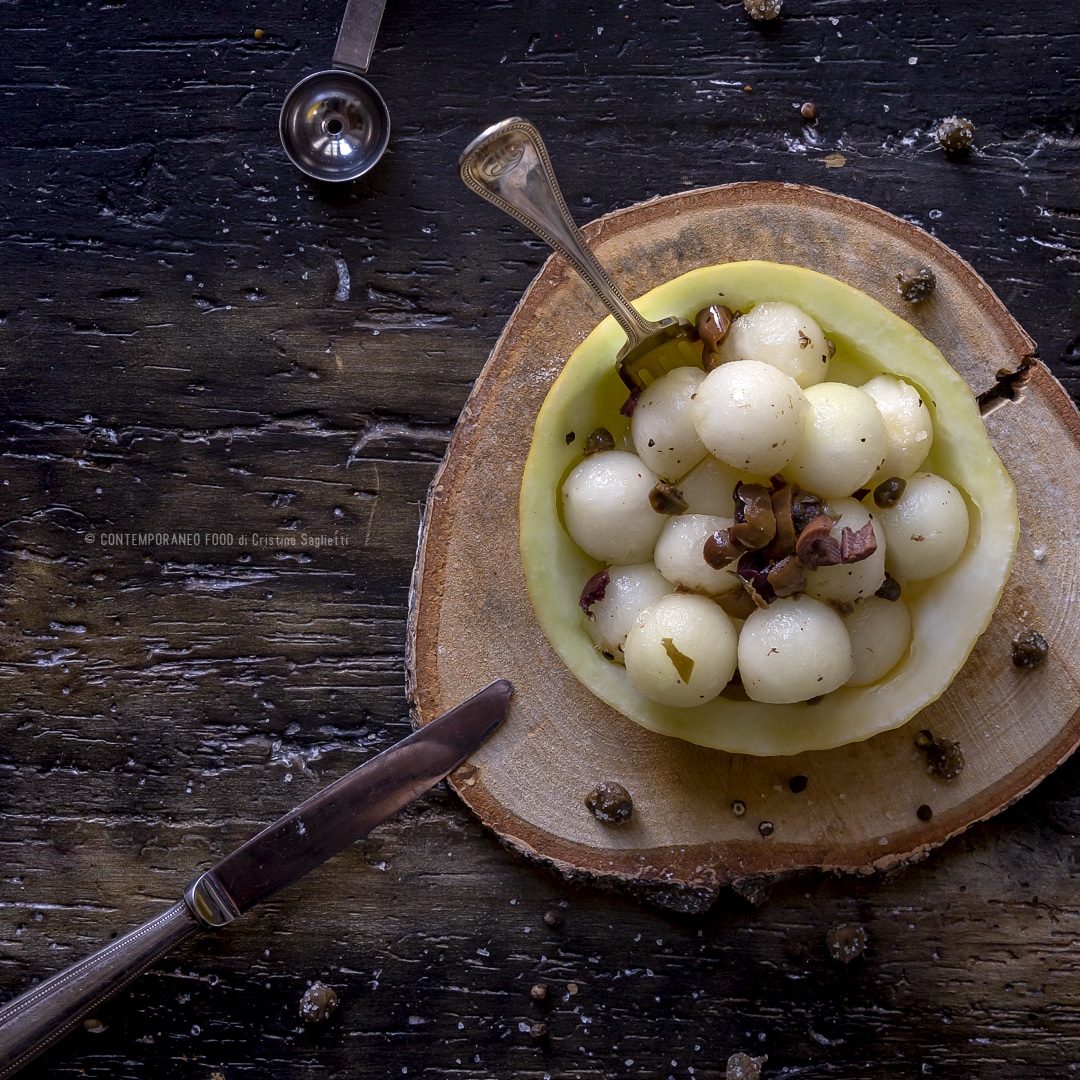 Immagine: Melone bianco in insalata con capperi di Pantelleria e olive taggiasche