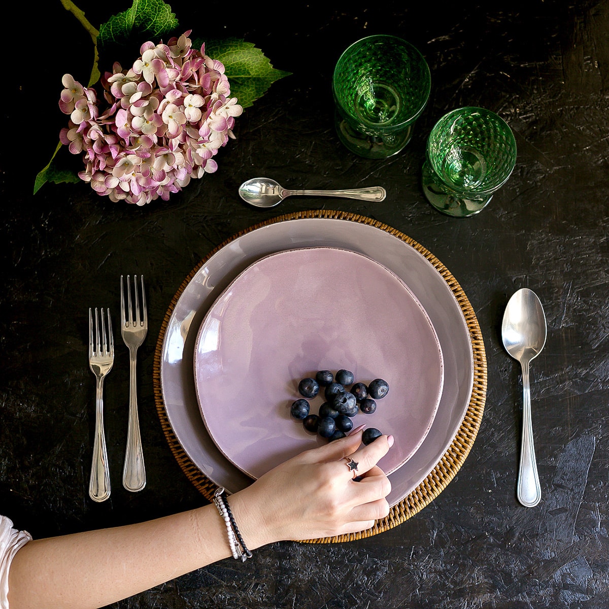 Immagine: Come apparecchiare la tavola: tutto quello che devi sapere