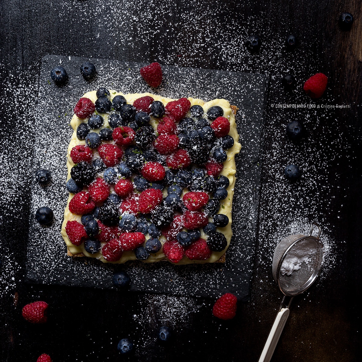 Immagine: Crostata ai frutti di bosco con frolla bretone e crema chantilly leggerissima