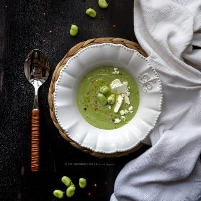 crema-di-fave-con-pepe-rosa-e-ricotta-salata-ricetta-vegetariana-contemporaneo-food