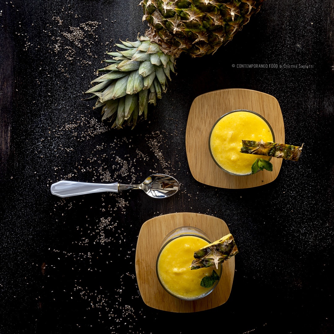 Immagine: Pudding di ananas, latte di mandorla e semi di Chia