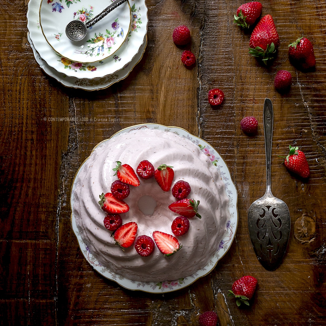 Immagine: Budino di fragole e lamponi con latte condensato non zuccherato