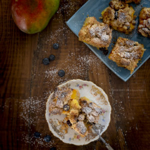 mango-mirtilli-bars-dolce-per-la-colazione-facile-dessert-estivo-contemporaneo-food