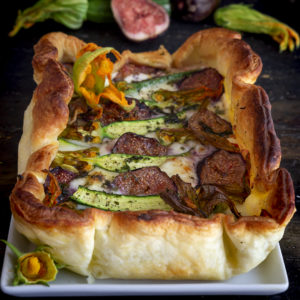 torta-salata-di-sfoglia-zucchine-fichi-mascaropone-fontina-secondo-vegetariano-ricetta-facile-contemporaneo-food