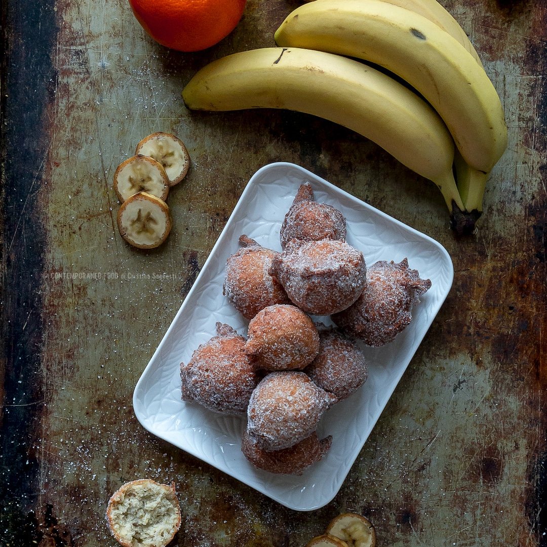 Immagine: Frittelle di Carnevale alla banana, semolino, arancia e vaniglia