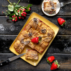 frolla-lievitata-morbidissima-alla-farina-di-cocco-con-fragole-dolce-facile-frutta-contemporaneo-food