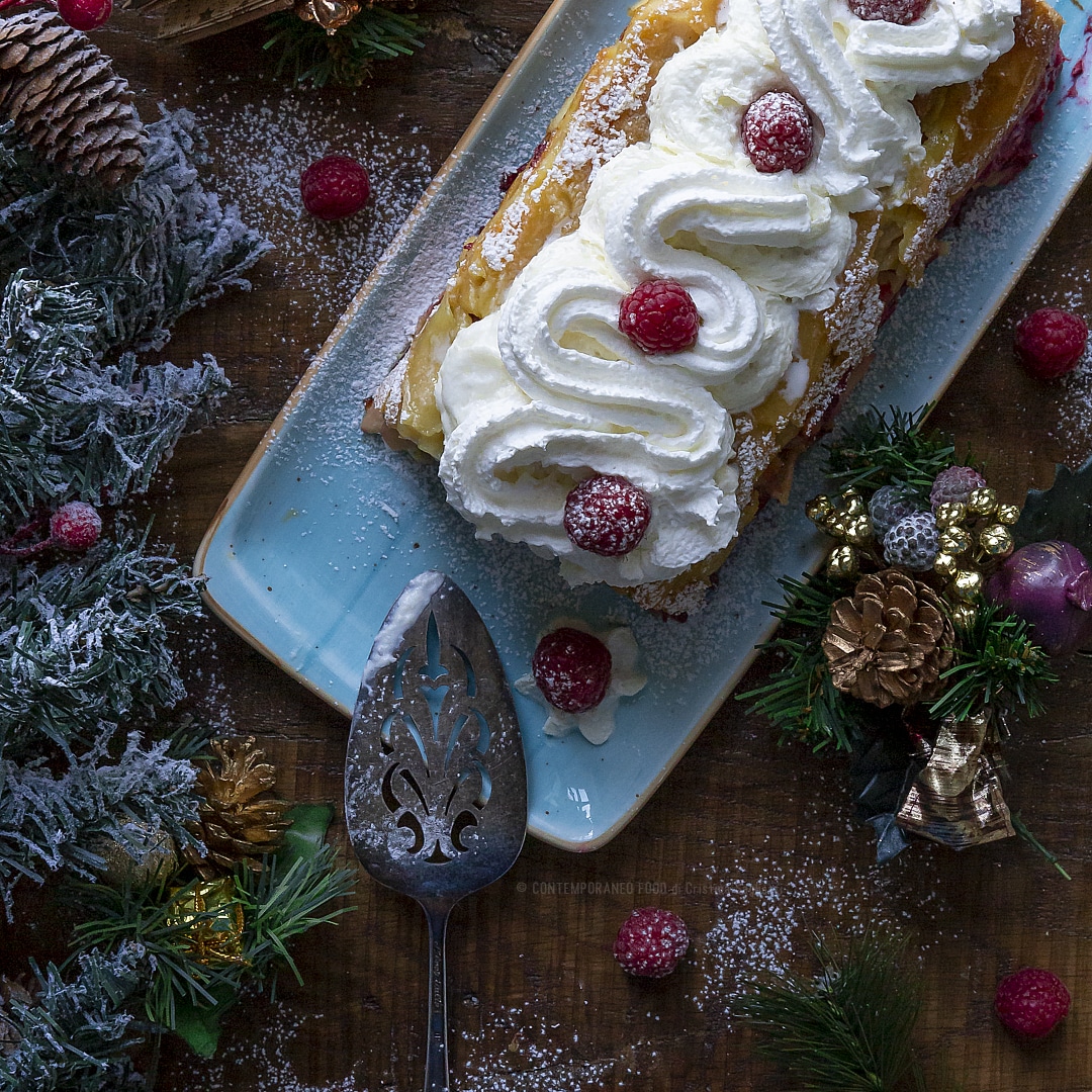Immagine: Torta invisibile mele, lamponi e vaniglia