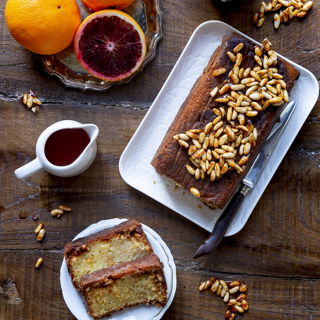 Immagine: Plumcake morbidissimo all’arancia rossa con pinoli caramellati e sciroppo al Cointreau