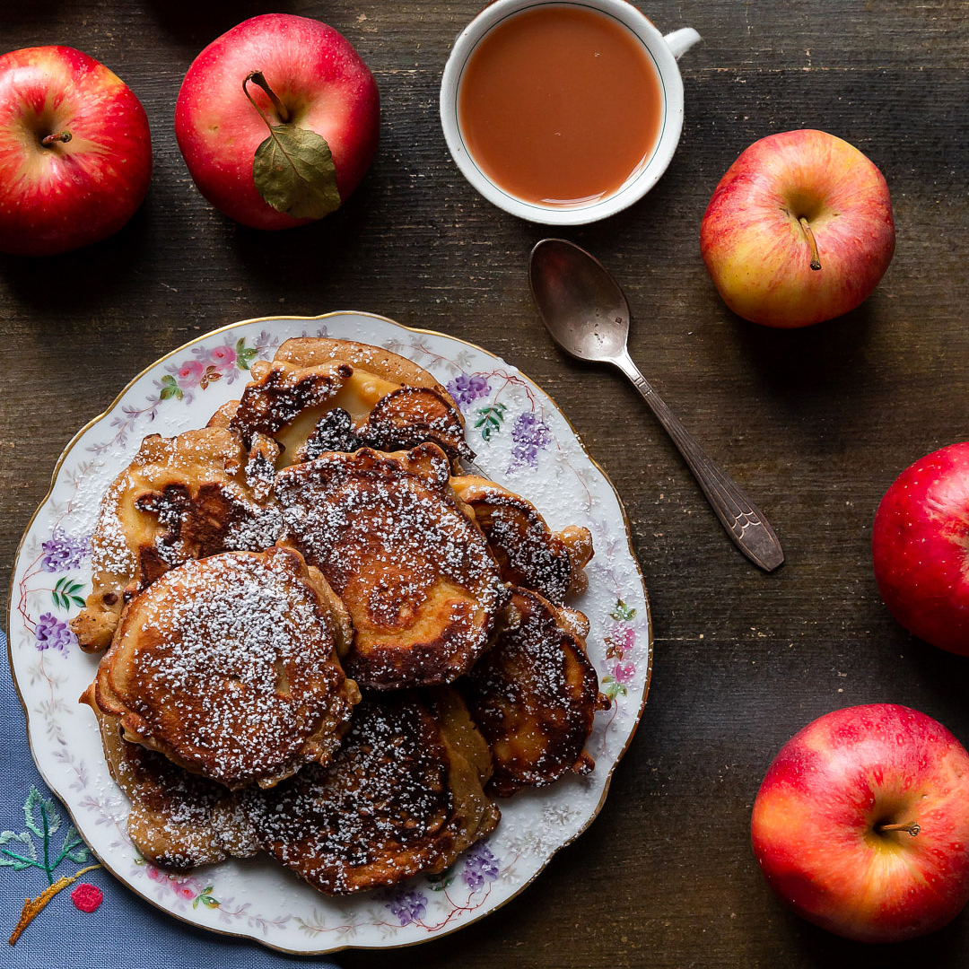 Immagine: Frittelle di mele leggere per colazione