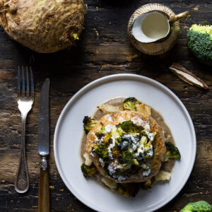 sedano-rapa-al-forno-ripieno-crema-funghi-broccoli-secondo-vegetariano-cene-speciali-contemporaneo-food