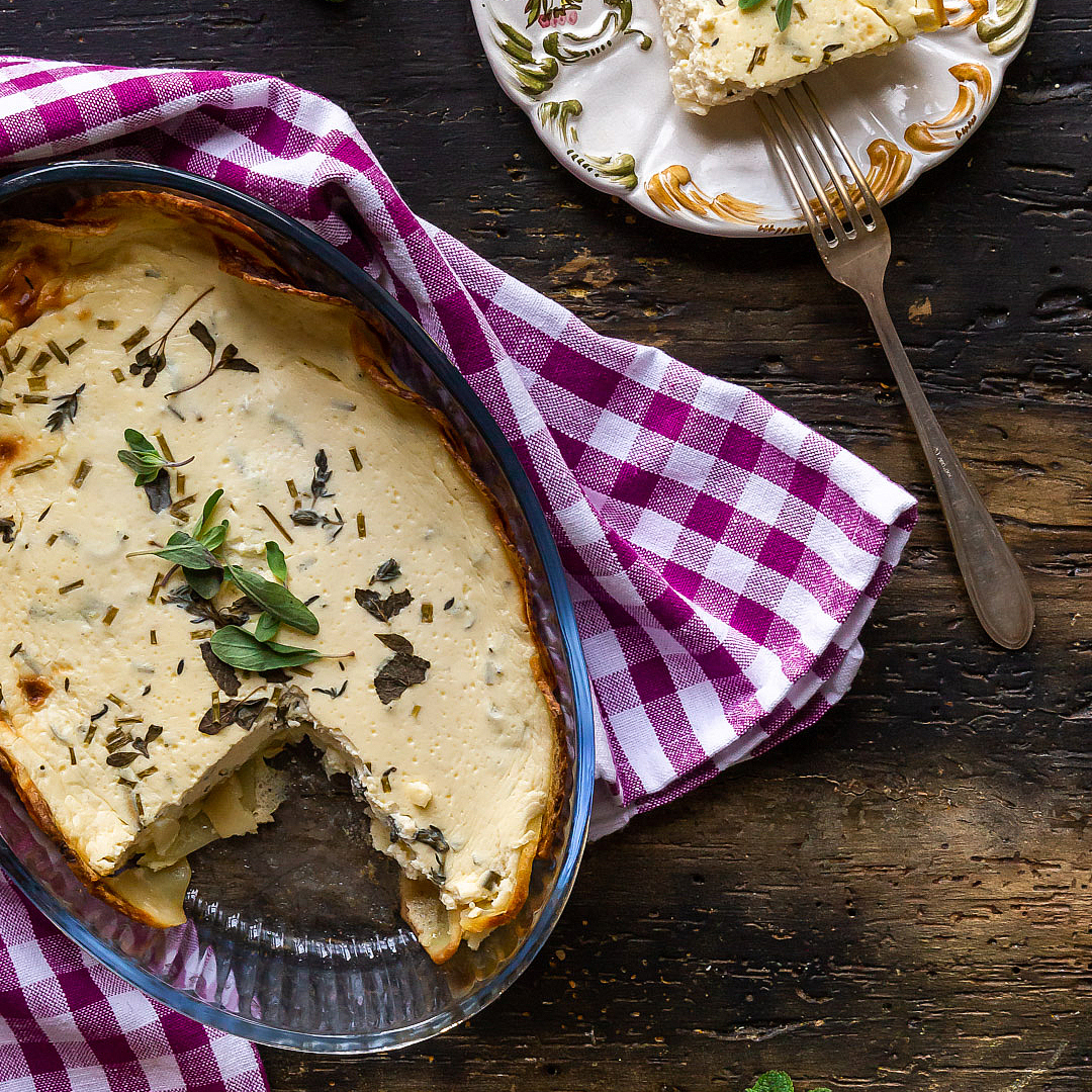 Immagine: Quiche in crosta di patate con creme fraiche ed erbette