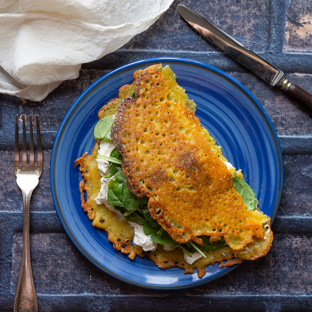 Immagine: Crepe croccantina alla farina di ceci, spalmabile e spinacini, senza glutine e senza uova